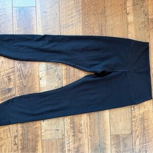 Alo Softsculp leggings, size M, black